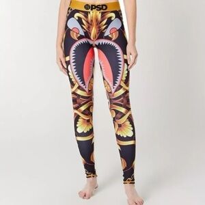 PSD Underwear Women's Warface Gold Luxury Leggings Black XL Gym Athletic Fit NWT